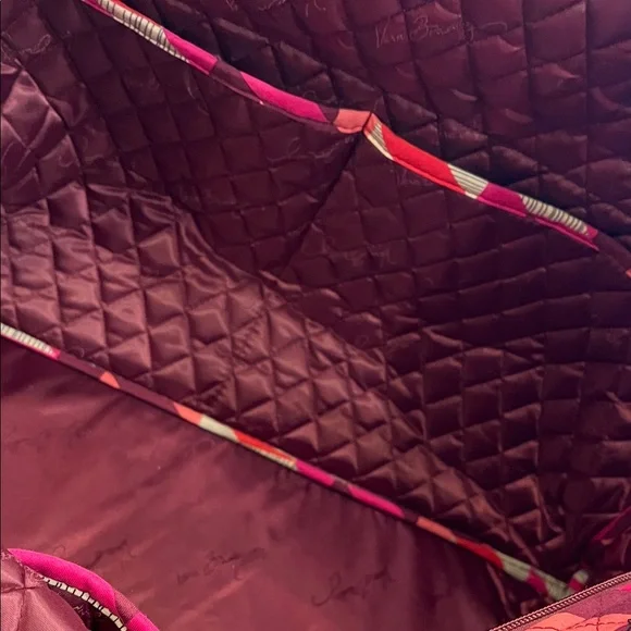Vera Bradley Quilted Large Travel Bag in Bohemian Chevron With Strap. - Picture 3 of 11